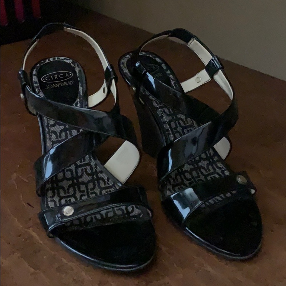 Circa Joan & David Black Patton Wedge Sandals 6.5